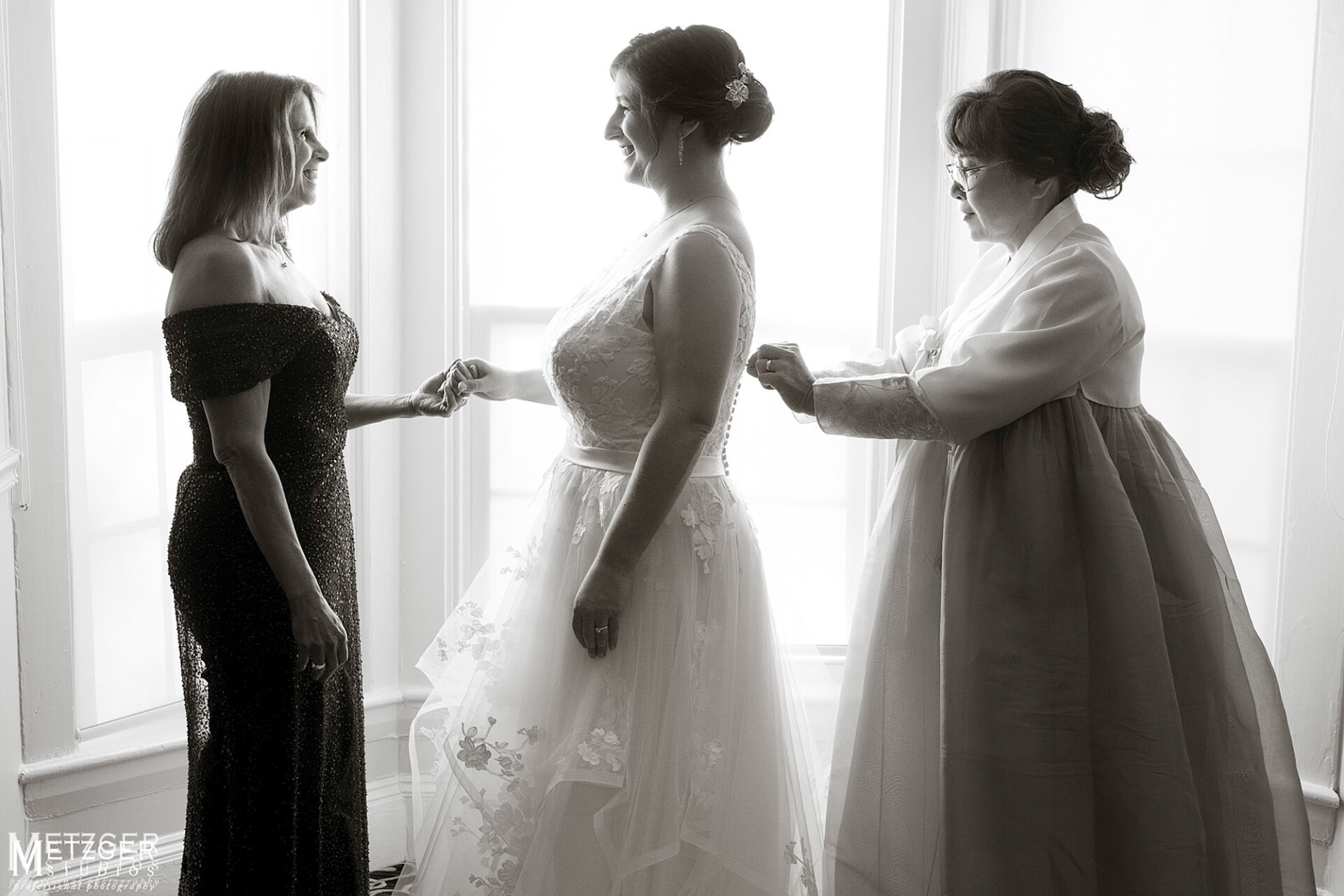 wedding photography mother of bride